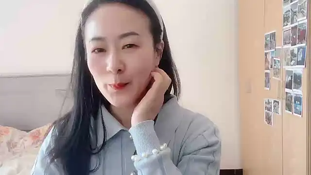 fanfan-FF online show from 01-10-25, 05:15