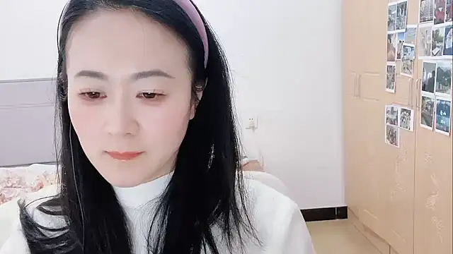 fanfan-FF online show from 02-10-25, 05:25