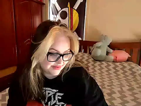 Snapshot of ChubbyBubs chatting on 01-12-25, 07:53 ChubbyBubs online show from 01-12-25, 07:53