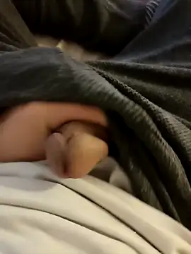 Snapshot of lufyd88 chatting on 12-21-24, 02:15 lufyd88 online show from 12-21-24, 02:15