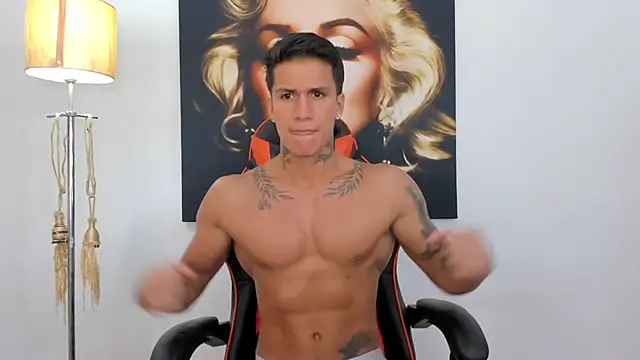 pettergrey1 online show from 12-03-24, 01:21