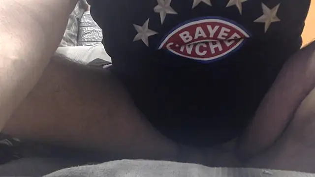 Snapshot of johngreece1 chatting on 02-10-25, 07:04 johngreece1 online show from 02-10-25, 07:04