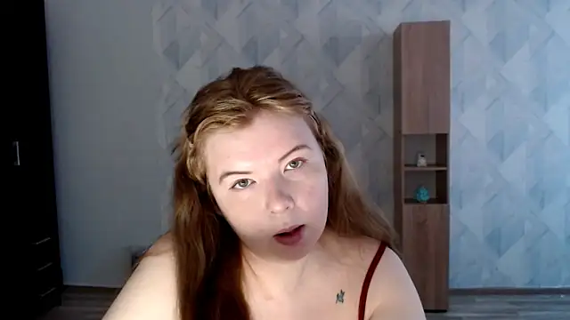 Snapshot of Melina_Hot9 chatting on 09-15-25, 03:06 Melina Hot9 online show from 09-15-25, 03:06
