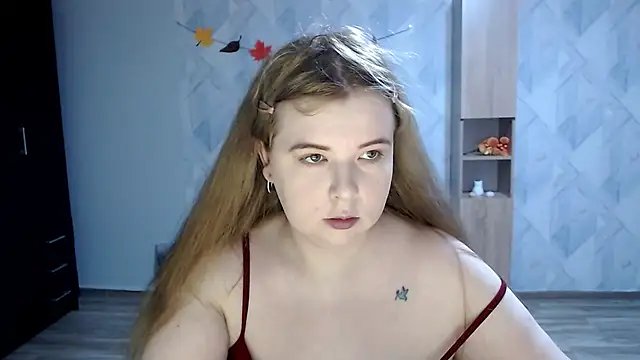 Snapshot of Melina_Hot9 chatting on 09-30-25, 03:17 Melina Hot9 online show from 09-30-25, 03:17