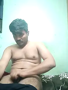 Snapshot of IamKire chatting on 12-23-24, 10:33 IamKire online show from 12-23-24, 10:33