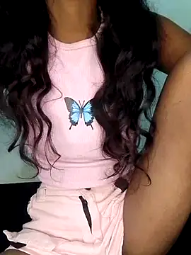 Snapshot of Angalpriya_1 chatting on 12-21-24, 05:51 Angalpriya 1 online show from 12-21-24, 05:51