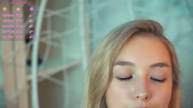 Snapshot of FlairCunard chatting on 12-03-24, 05:55 FlairCunard online show from 12-03-24, 05:55