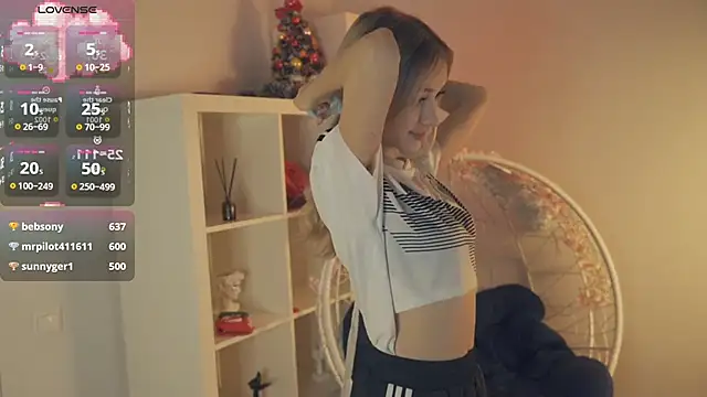 Snapshot of FlairCunard chatting on 01-13-25, 11:49 FlairCunard online show from 01-13-25, 11:49