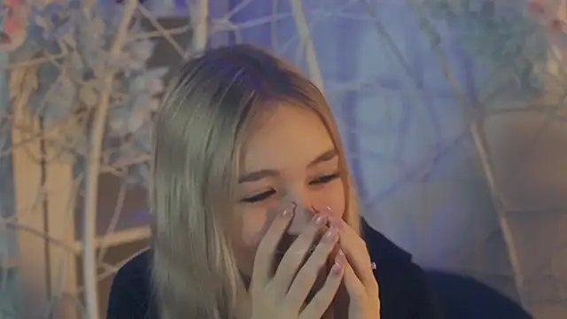 Snapshot of FlairCunard chatting on 01-16-25, 02:41 FlairCunard online show from 01-16-25, 02:41