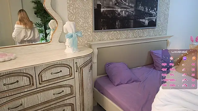 Snapshot of FlairCunard chatting on 02-21-25, 07:43 FlairCunard online show from 02-21-25, 07:43