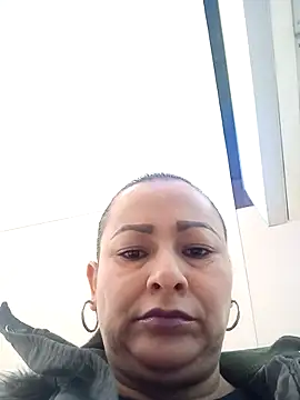 Snapshot of ScarletGlow1 chatting on 10-01-25, 03:29 ScarletGlow1 online show from 10-01-25, 03:29