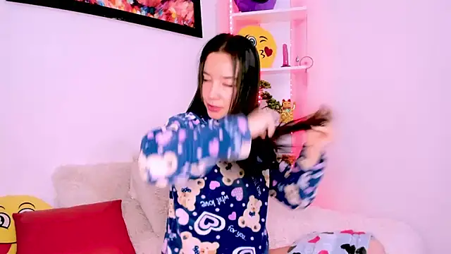 Manuelaa mejiia online show from 03-07-25, 08:11