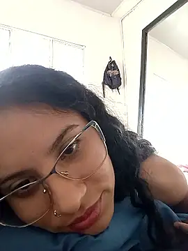 Karii-R online show from 01-12-26, 01:49