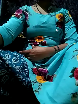 Snapshot of gunjan22 chatting on 12-08-24, 02:41 gunjan22 online show from 12-08-24, 02:41