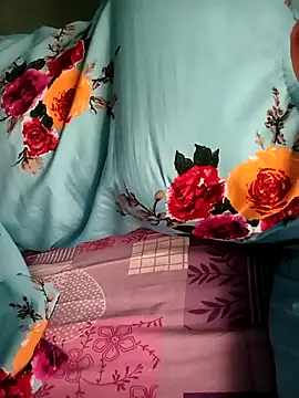 Snapshot of gunjan22 chatting on 09-23-25, 09:01 gunjan22 online show from 09-23-25, 09:01