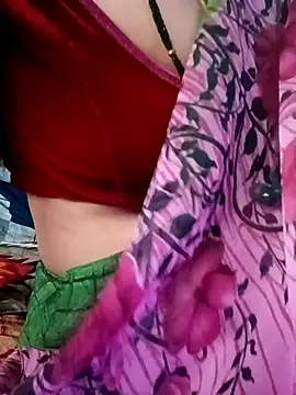 Snapshot of gunjan22 chatting on 11-07-25, 09:31 gunjan22 online show from 11-07-25, 09:31