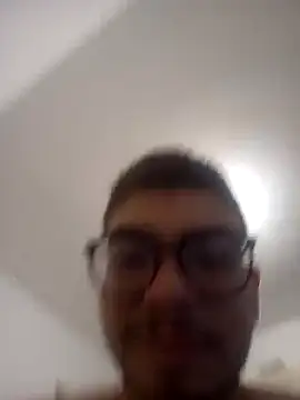 Snapshot of Edwardsky000 chatting on 12-04-24, 12:52 Edwardsky000 online show from 12-04-24, 12:52