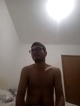 Snapshot of Edwardsky000 chatting on 12-04-24, 04:43 Edwardsky000 online show from 12-04-24, 04:43