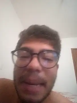 Snapshot of Edwardsky000 chatting on 01-21-25, 11:03 Edwardsky000 online show from 01-21-25, 11:03