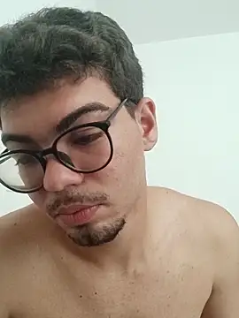 Snapshot of Edwardsky000 chatting on 10-15-25, 12:49 Edwardsky000 online show from 10-15-25, 12:49