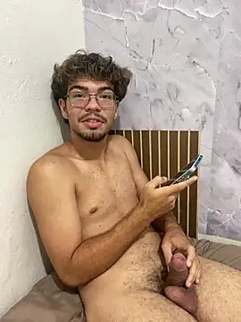 Snapshot of Edwardsky000 chatting on 02-17-26, 09:21 Edwardsky000 online show from 02-17-26, 09:21