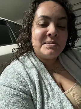 DatBishYouMiss online show from 01-23-25, 07:40