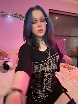 MaddisonHaas online show from 02-04-25, 03:33