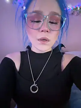 MaddisonHaas online show from 10-10-25, 01:59