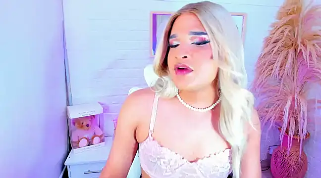 Elody Preysler69 online show from 12-30-24, 09:37