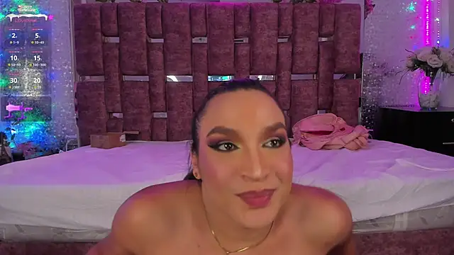 KylieVictoria online show from 12-25-24, 09:02