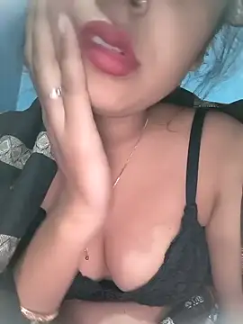 Shanaya Hotty online show from 12-04-24, 03:04