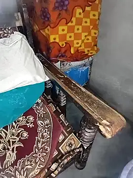 Shanaya Hotty online show from 12-20-24, 10:00