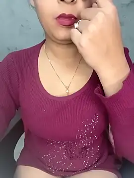 Shanaya Hotty online show from 12-25-24, 08:07