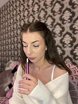 Mia Ethan online show from 12-12-24, 11:50