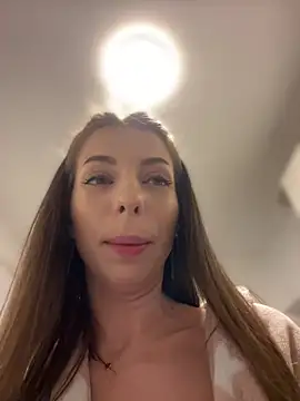 Mia Ethan online show from 01-16-25, 05:44