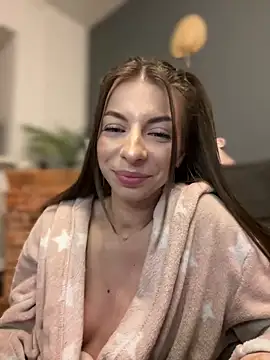 Mia Ethan online show from 01-26-25, 05:34