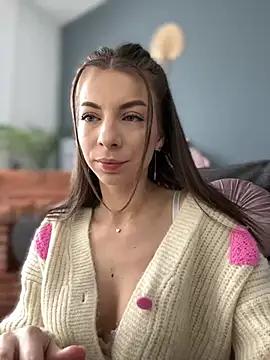 Mia Ethan online show from 01-30-25, 08:22