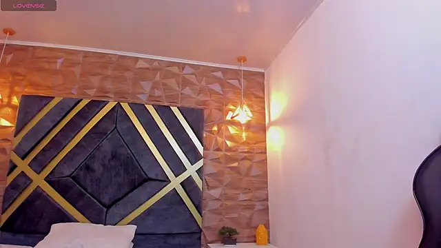 Alahia Dangelo online show from 02-26-25, 11:30