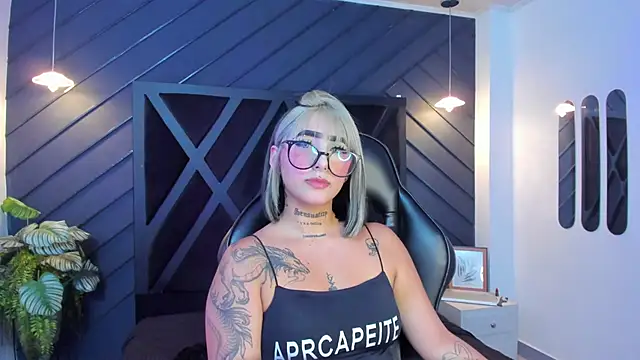 Alahia Dangelo online show from 09-09-25, 11:54