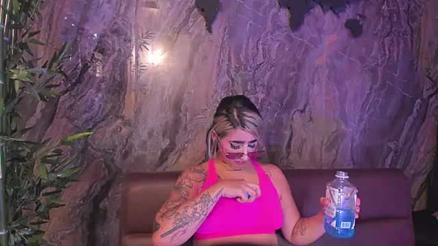 Alahia Dangelo online show from 11-07-25, 05:35