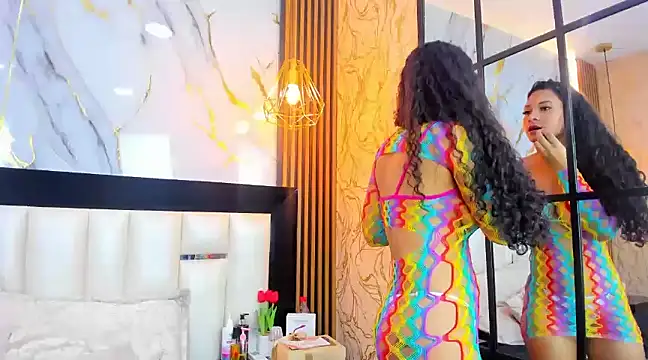 Snapshot of SofiaLaurents chatting on 02-07-25, 06:24 SofiaLaurents online show from 02-07-25, 06:24