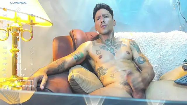 Snapshot of Dylanstonne chatting on 01-10-25, 03:50 Dylanstonne online show from 01-10-25, 03:50