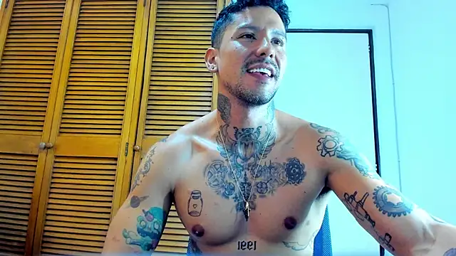 Snapshot of Dylanstonne chatting on 03-14-25, 09:21 Dylanstonne online show from 03-14-25, 09:21