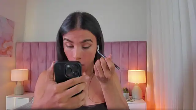 Aleja arango1 online show from 01-06-26, 09:18