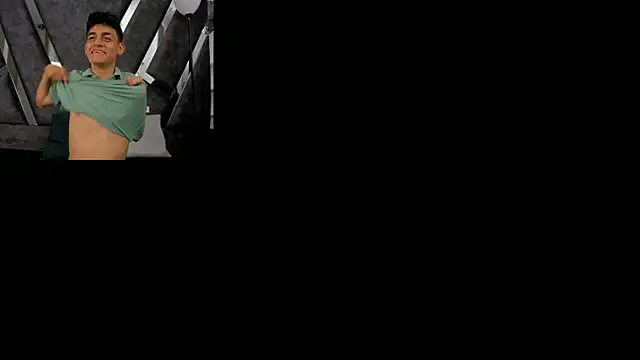 Snapshot of Yef_Thin chatting on 09-10-25, 04:34 Yef Thin online show from 09-10-25, 04:34