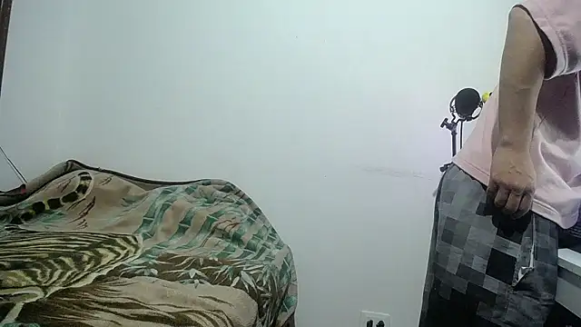 esjrobles online show from 01-28-25, 03:36