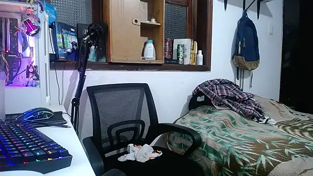 esjrobles online show from 02-04-25, 03:44