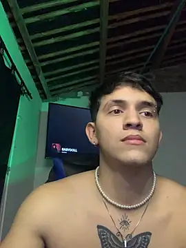 Aangelhot online show from 01-15-25, 04:47