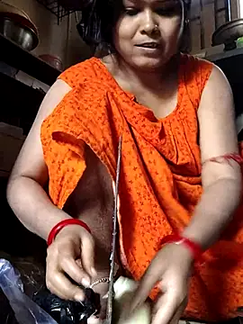 Snapshot of yoursweety09 chatting on 01-11-25, 06:45 yoursweety09 online show from 01-11-25, 06:45