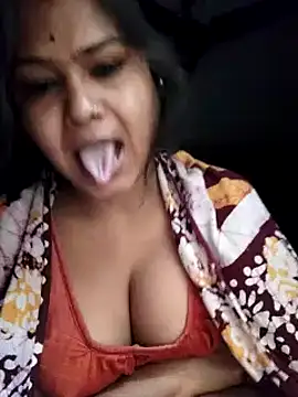 Snapshot of yoursweety09 chatting on 01-12-25, 02:24 yoursweety09 online show from 01-12-25, 02:24